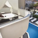 3 Bedroom Amazing In Holiday home Vodice