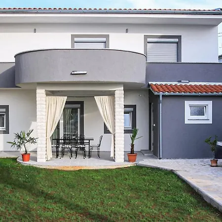 3 Bedroom Amazing In Casa de Férias *
